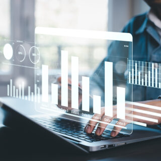 SNSコンサルとは？運用代行との比較とSNSコンサル会社の選び方