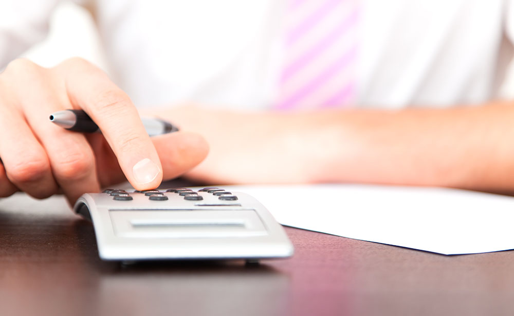 オウンドメディアの立ち上げにかかる費用