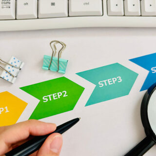 オウンドメディアを立ち上げる手順とは？費用や運用を成功させるポイントも解説